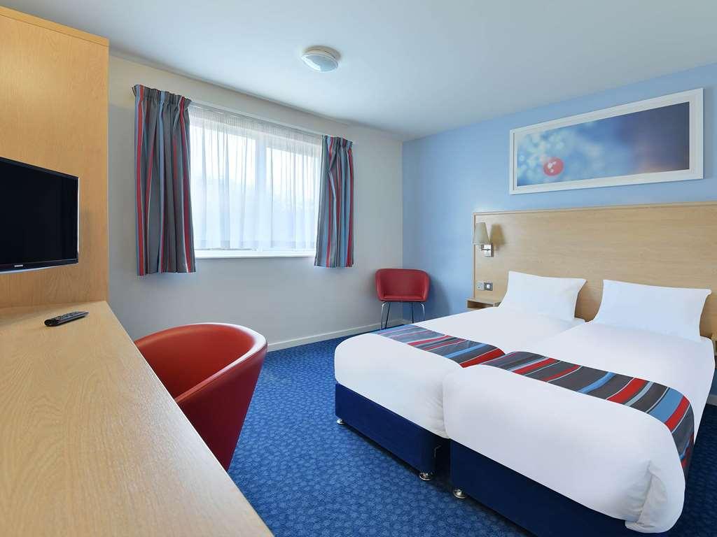 Travelodge Oswestry Room photo
